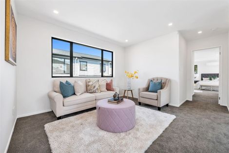 Photo of property in 36 Mcwhirters Farm Lane, Massey, Auckland, 0614