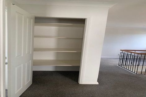 Photo of property in 2 Glastry Close, East Tamaki Heights, Auckland, 2016