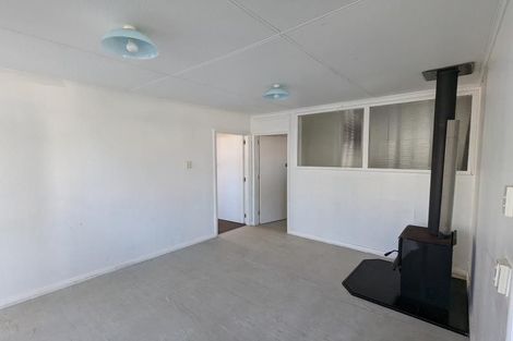 Photo of property in 9 Temuera Street, Otaki, 5512