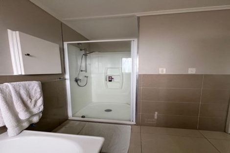 Photo of property in 17 Bradbury Road, Botany Downs, Auckland, 2010