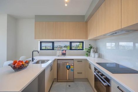 Photo of property in 43a/3 Waimumu Road, Massey, Auckland, 0614