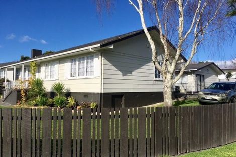 Photo of property in 1 Malmo Place, Manurewa, Auckland, 2102