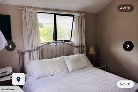 Photo of property in 1/70 Ayton Drive, Totara Vale, Auckland, 0629