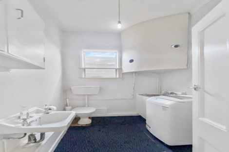 Photo of property in 151a The Parade, Island Bay, Wellington, 6023