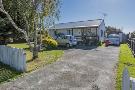 Photo of property in 61 Arawhata Road, Paraparaumu, 5032