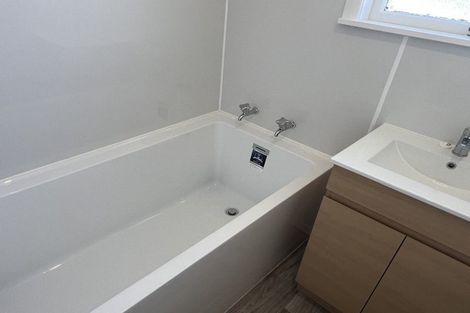 Photo of property in 36a Montgomery Crescent, Bader, Hamilton, 3206