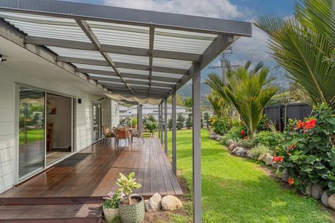 Photo of property in 3 Ocean Beach Road, Tairua, 3508