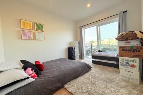 Photo of property in 77 Hokioi Drive, Kenepuru, Porirua, 5022
