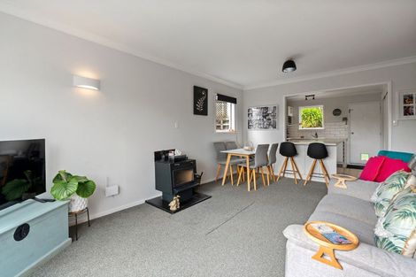 Photo of property in 3/49 Mandalay Terrace, Khandallah, Wellington, 6035