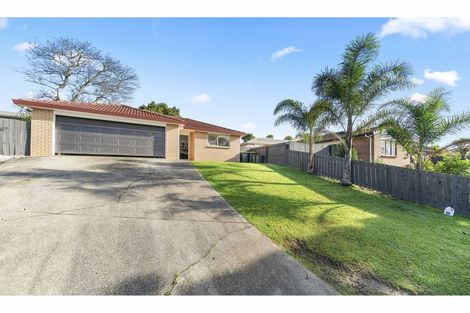 Photo of property in 26 Piriti Place, Weymouth, Auckland, 2103