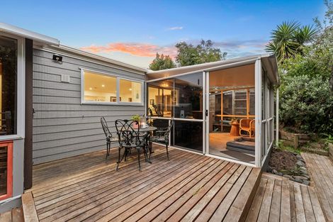 Photo of property in 21 Hinemoa Place, Snells Beach, 0920