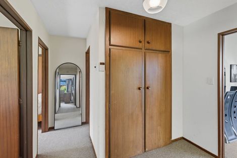 Photo of property in 12 Harkness Place, Avonhead, Christchurch, 8042