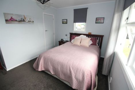 Photo of property in 4 Ngatuku Place, Tokoroa, 3420