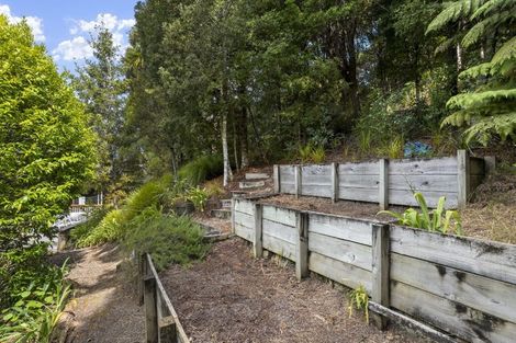 Photo of property in 6 Herrings Cove Place, Titirangi, Auckland, 0604