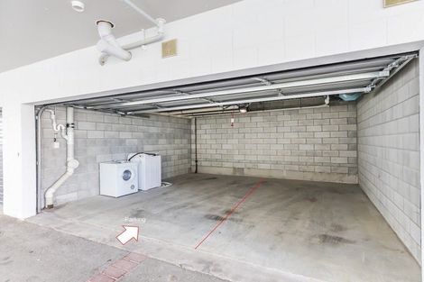 Photo of property in Pirie Street Townhouses, 35u2 Pirie Street, Mount Victoria, Wellington, 6011