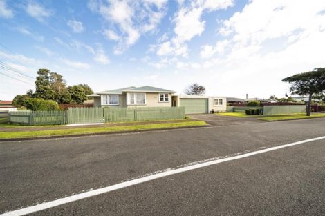 Photo of property in 25 Waihi Road, Hawera, 4610