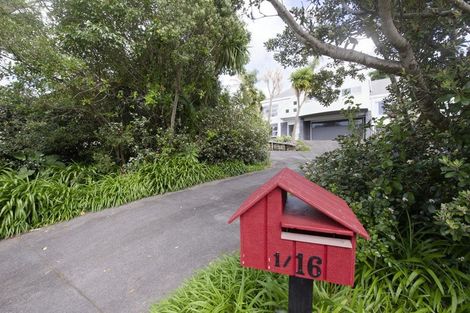 Photo of property in 1/16 Sailfish Drive, West Harbour, Auckland, 0618