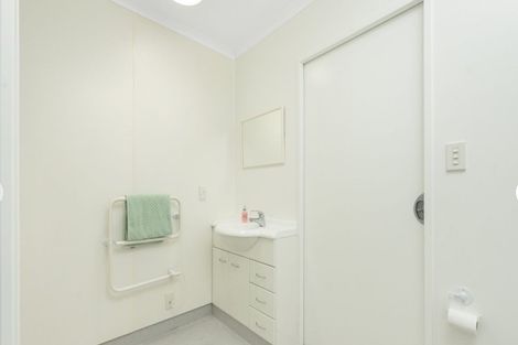 Photo of property in 8d Heath Street, Mount Maunganui, 3116