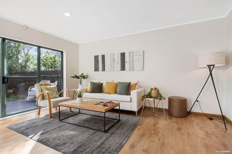 Photo of property in 7/351 West Coast Road, Glen Eden, Auckland, 0602