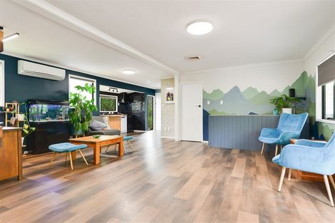 Photo of property in 6 Cemetery Road, Waiuku, 2123