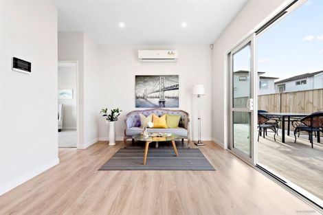 Photo of property in 16 Toanui Road, Hobsonville, Auckland, 0616