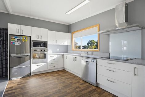 Photo of property in 10 Keatoa Terrace, Owaka, 9535