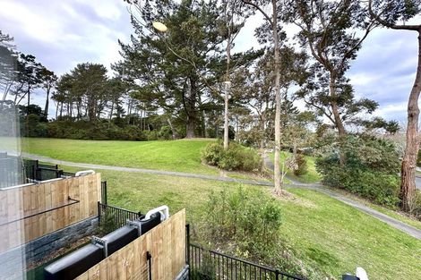 Photo of property in 6/60 Kemp Road, Massey, Auckland, 0614