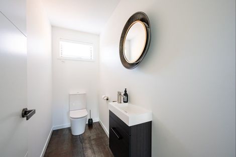 Photo of property in 9 Matipo Street, Wanaka, 9305