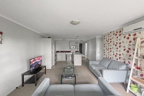 Photo of property in 240u5 Old Farm Road, Hillcrest, Hamilton, 3216