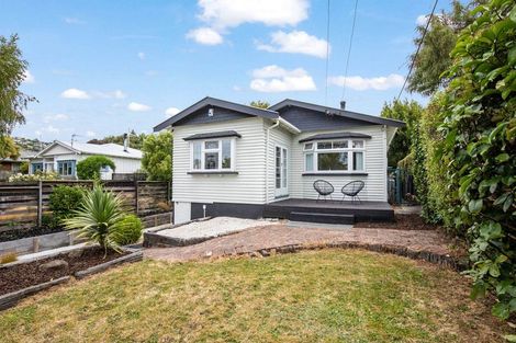 Photo of property in 16 Riverview Street, Beckenham, Christchurch, 8023