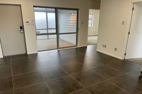 Photo of property in 43 Renata Crescent, Te Atatu Peninsula, Auckland, 0610