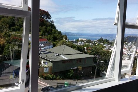 Photo of property in 75 Todman Street, Brooklyn, Wellington, 6021