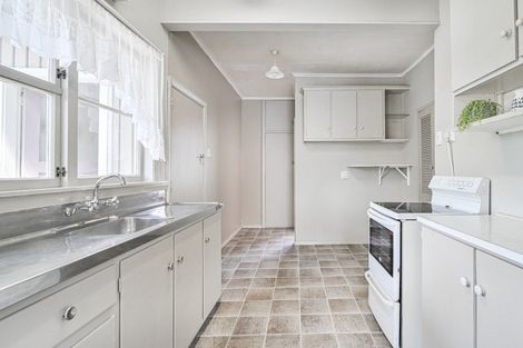 Photo of property in 508 Heretaunga Street East, Hastings, 4122