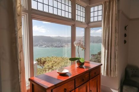 Photo of property in 8 Roseneath Terrace, Roseneath, Wellington, 6011