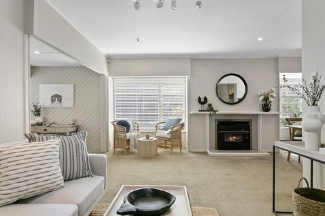 Photo of property in 32 Sunset Street, Hilltop, Taupo, 3330