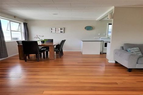 Photo of property in 1/7 Studfall Street, Pakuranga Heights, Auckland, 2010