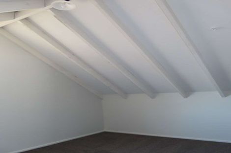 Photo of property in 76 Aorangi Road, Bryndwr, Christchurch, 8053