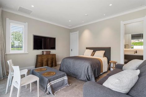 Photo of property in 12 Clifton Road, Hauraki, Auckland, 0622