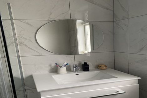 Photo of property in 28 Chamberlain Road, Karori, Wellington, 6012