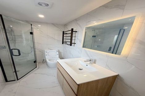 Photo of property in 73 Hutchinsons Road, Bucklands Beach, Auckland, 2014