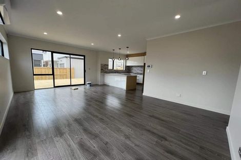 Photo of property in 44 Kairakau Street, Papakura, 2110