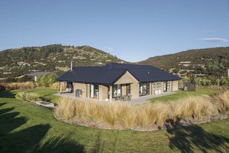 Photo of property in 22 Northburn Road, Wanaka, 9305