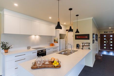 Photo of property in 14 Cherry Place, Feilding, 4702