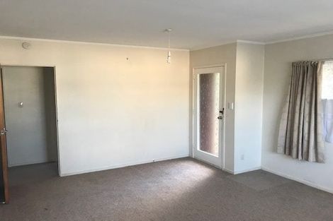 Photo of property in 5 Magnolia Grove, Maungaraki, Lower Hutt, 5010