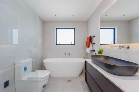 Photo of property in 160 Te Oneroa Way, Long Bay, Auckland, 0630