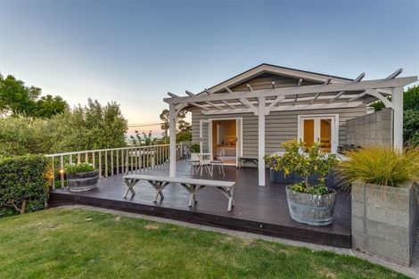 Photo of property in 52 Saint Andrews Hill Road, Mount Pleasant, Christchurch, 8081