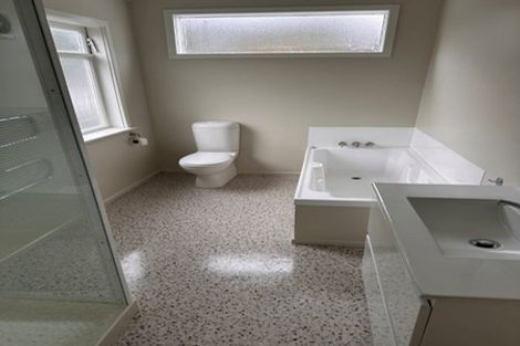 Photo of property in 15 Chamberlain Road, Karori, Wellington, 6012