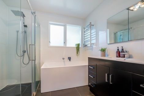 Photo of property in 12 Christchurch Crescent, Kelson, Lower Hutt, 5010