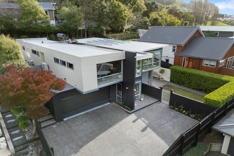 Photo of property in 72 Bowenvale Avenue, Cashmere, Christchurch, 8022