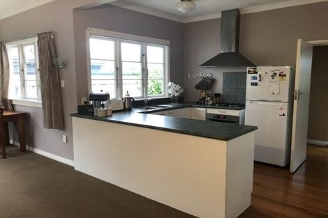 Photo of property in 299 Fitzherbert Avenue, West End, Palmerston North, 4410